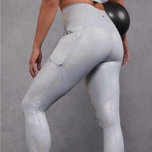 Fabletics Oasis PureLuxe High-Waisted Legging sparkle glitter hologram silver